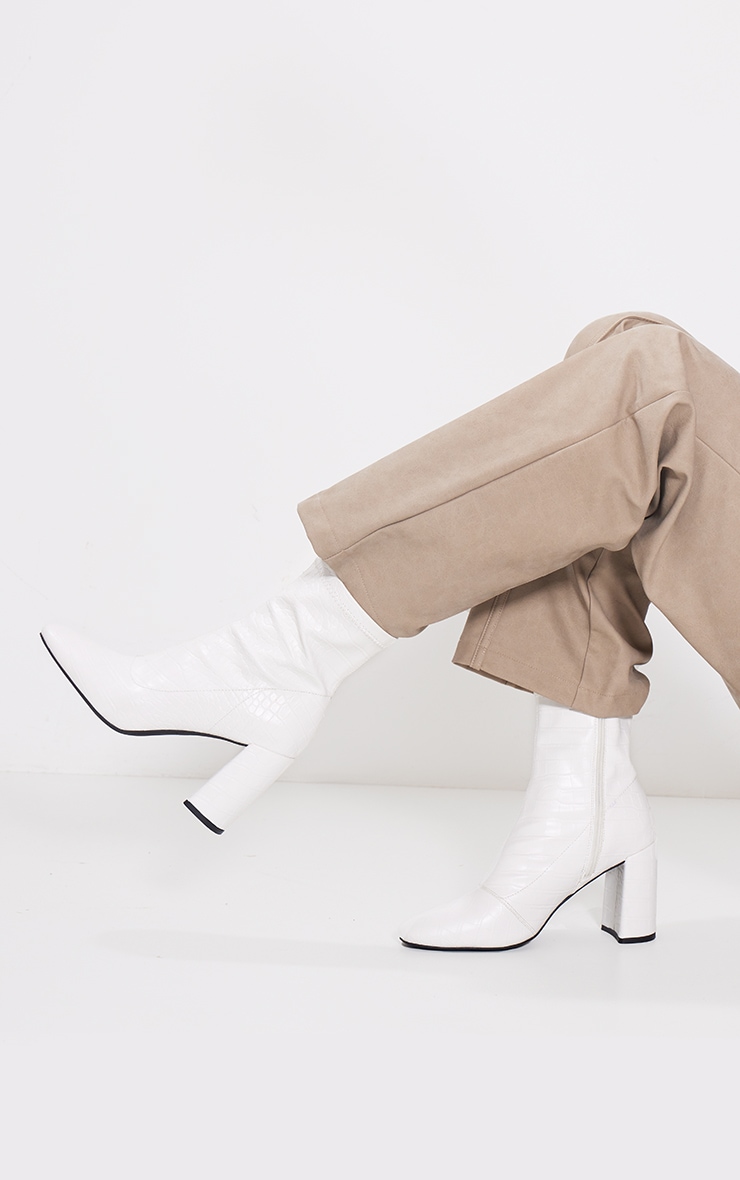 bottes-blanches-femme-452lsd-1.jpg