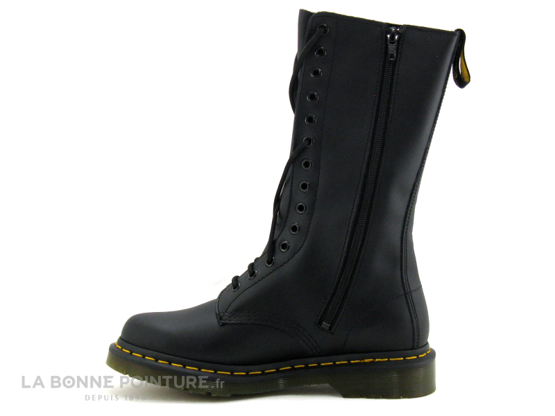bottes-dr-martens-femme-491ebb-1.jpg